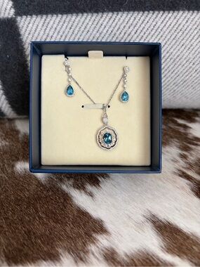 Blue Crystal Teardrop Pendant Necklace and Earring Set
